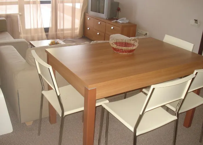 Snezhanka Tmf Hotel apartamentowy Pamporowo